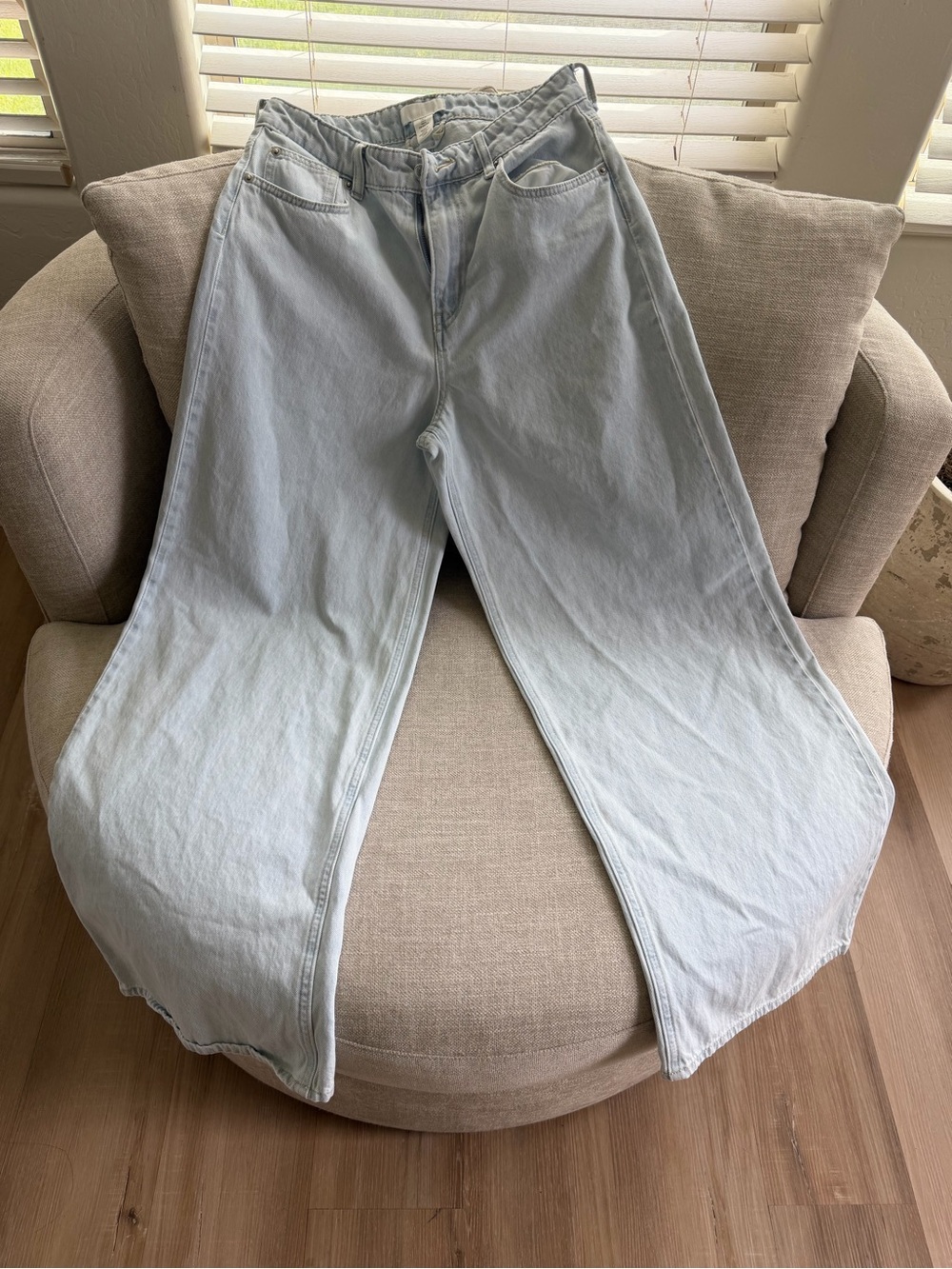 H&M Light Blue Wide-Leg Denim Jeans